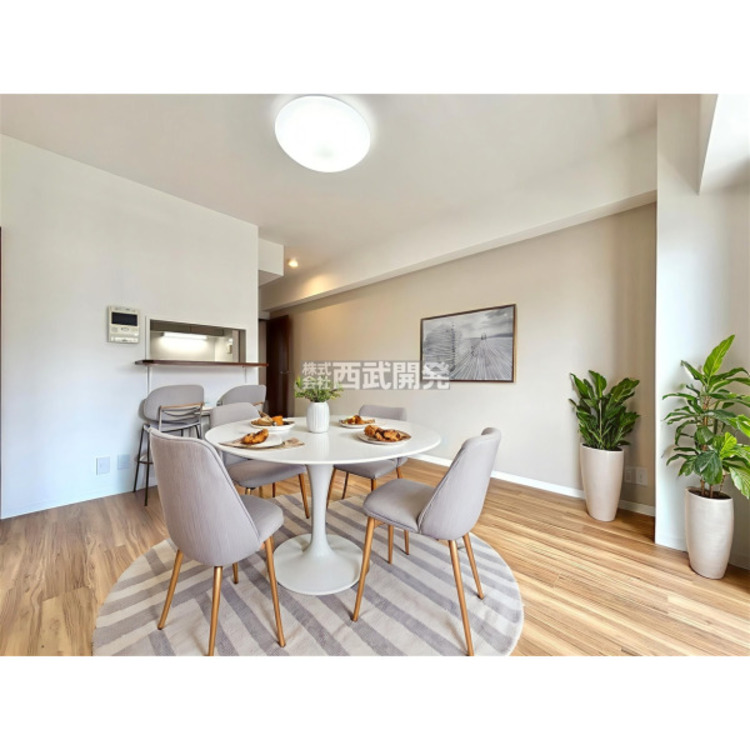 内装 配置してある家具や小物はCGによるイメージです。