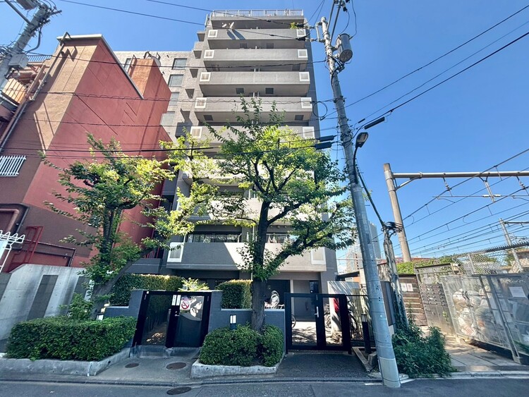 外観 資料には掲載していない情報が、現地にはたくさんあります。是非一度、現地をご確認ください。