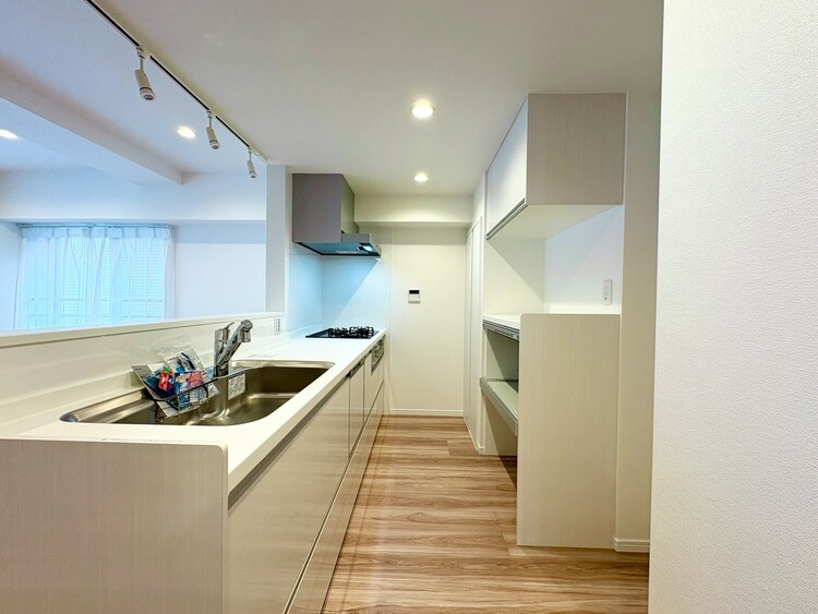 その他 使いやすくスタイリッシュなキッチン空間になっております。