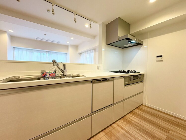 その他 開放感のあるキッチンスペース。調理をしながら、会話も弾みそうですね。