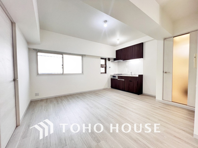 内装 柔らかな陽のそそぐ心地よいリビングダイニング