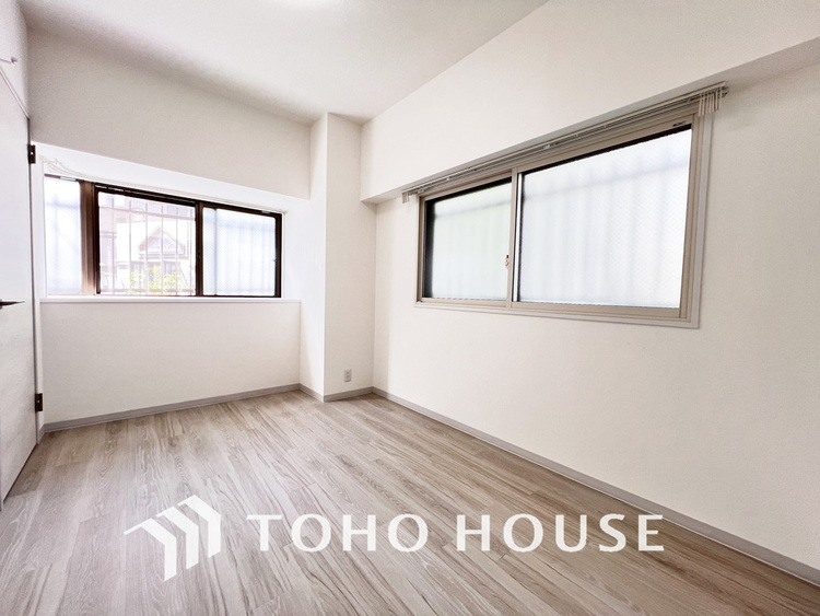 内装 1日の疲れを癒し、心地よく寛げるようゆったりとした広さをしています