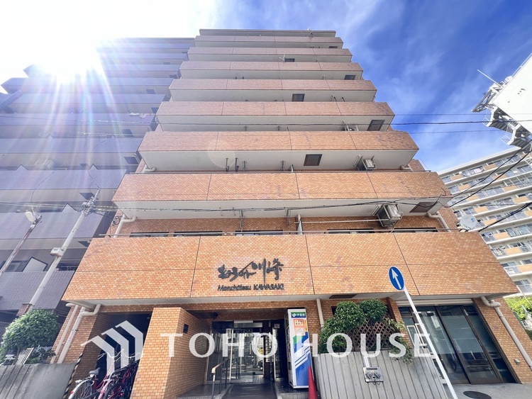 外観 〜専用庭付きフルリノベーションマンション〜各居室2面採光につき通風良好〜