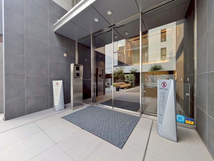 エントランス 外と内をつなぐエントランスは、まさに顔となる場所。