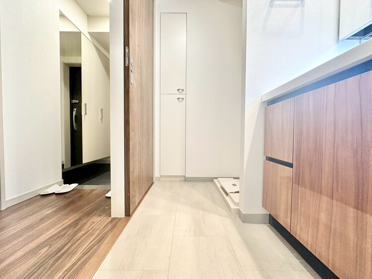 その他 十分な広さの脱衣所。