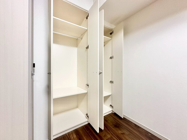 その他 収納スペースが付いていて、お部屋を広く使っていただけます。