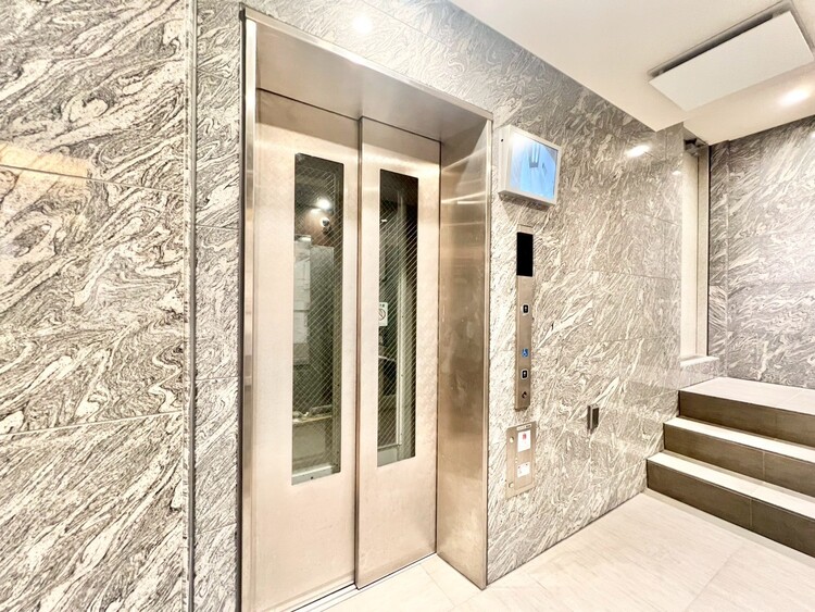 その他 エレベーター完備のため荷物が多くなっても安心。