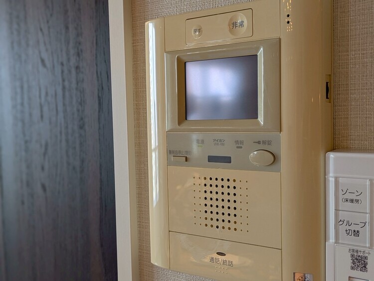 その他 誰が来てもわかる様にモニター付きインターホンを設置。