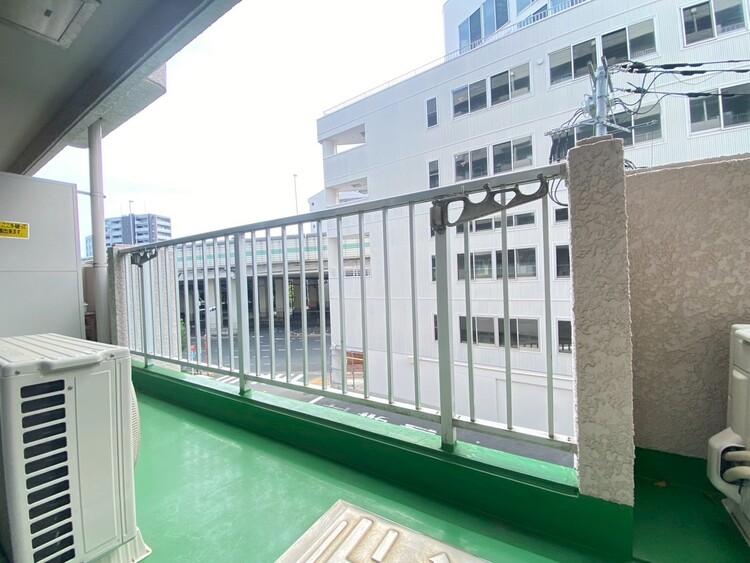 その他 朝の澄んだ空気や、夕方に吹く清々しい風を感じられるバルコニー。