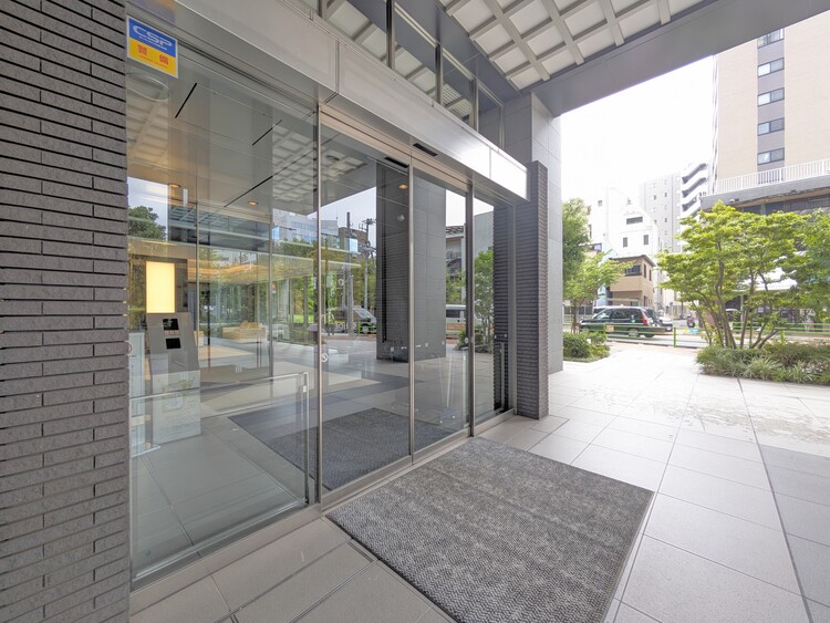 その他 上質感漂う玄関アプローチです。