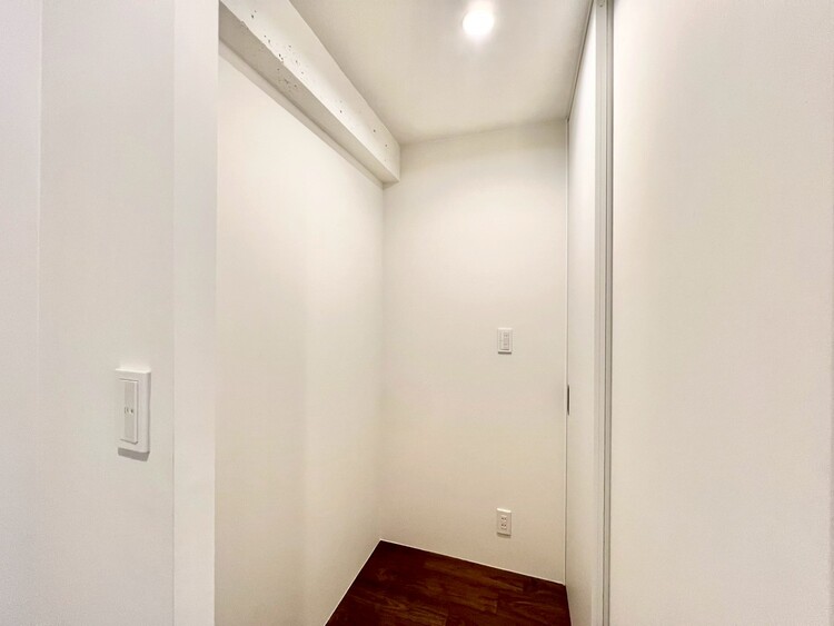 その他 収納スペースが付いていて、お部屋を広く使っていただけます。