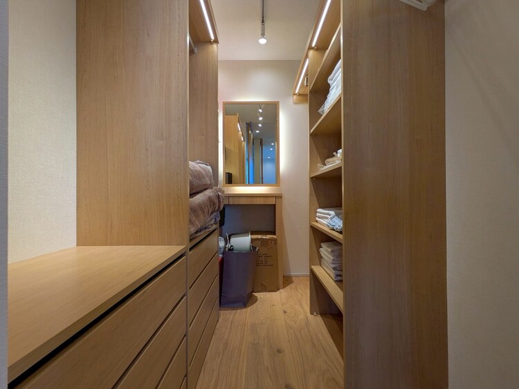 その他 収納スペースが付いていて、お部屋を広く使っていただけます。