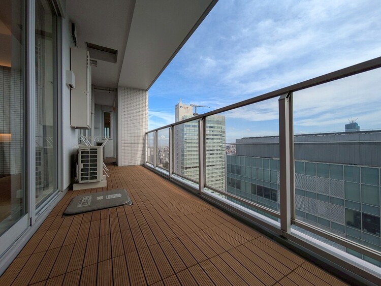 その他 朝の澄んだ空気や、夕方に吹く清々しい風を感じられるバルコニー。