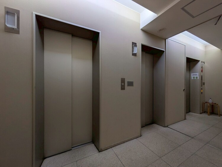 その他 エレベーター完備のため荷物が多くなっても安心。