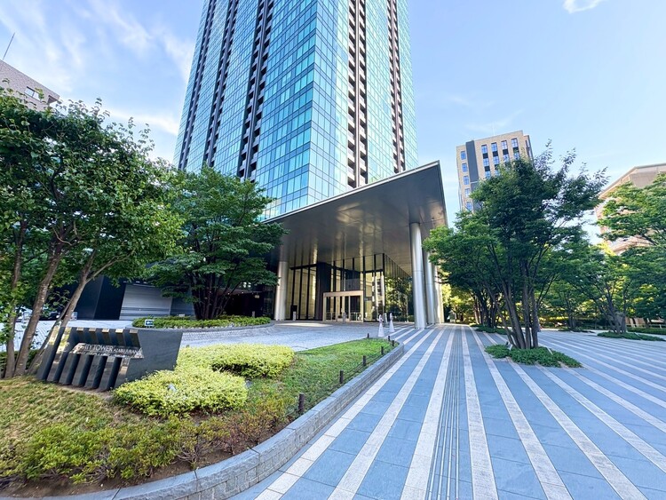 その他 上質感漂う玄関アプローチです。