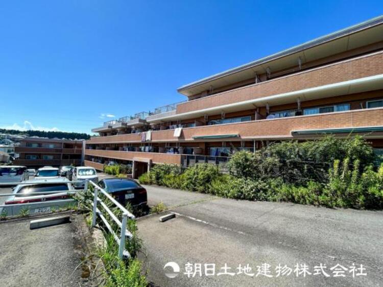 外観 【外観・立地】時間のゆとりと空間、暖かな陽光がもたらす光と風を独占してください。ここから新しい暮らしが始まります。