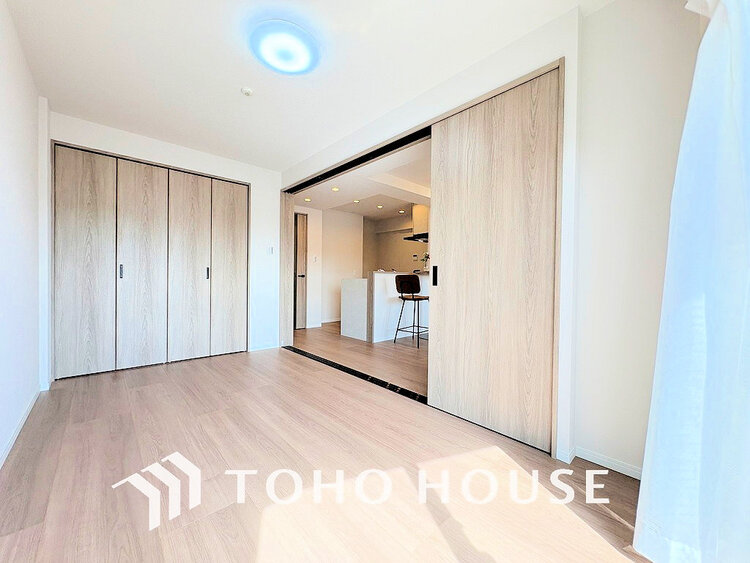 内装 家具の配置のし易い室内です。趣味の部屋としても充分な広さです