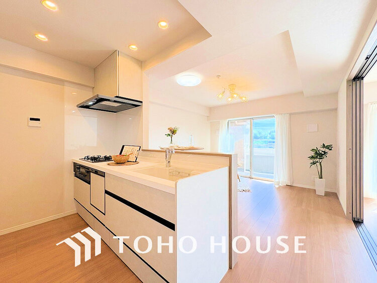 キッチン シンプルな部屋の雰囲気に溶け合うナチュラルキッチン