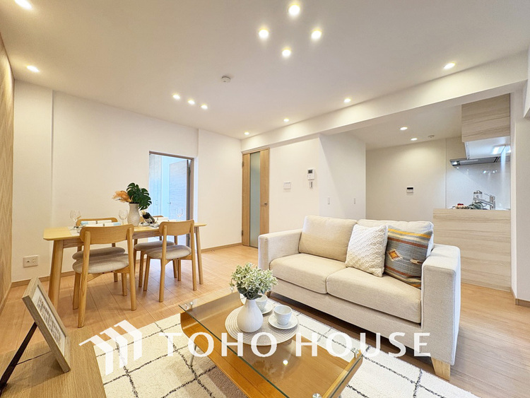 内装 ゆったりとくつろげる上質なリビングダイニング