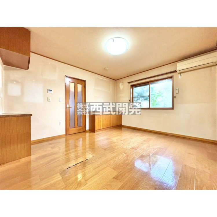 居間 2025年7月撮影