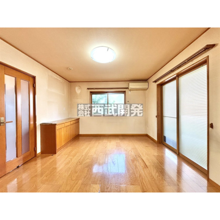 居間 2025年7月撮影