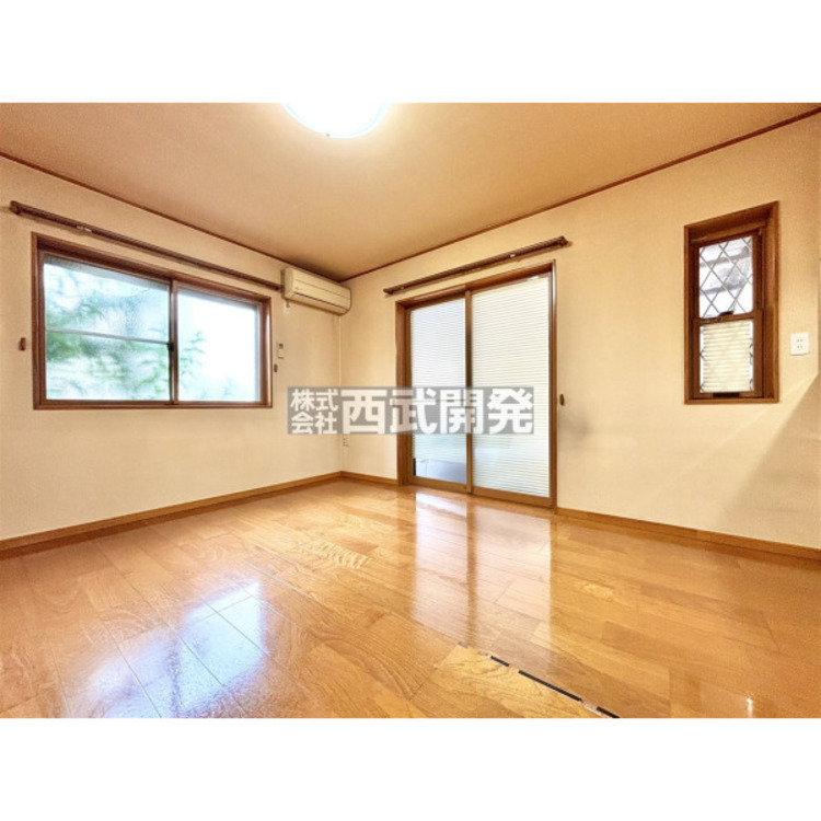 居間 2025年7月撮影