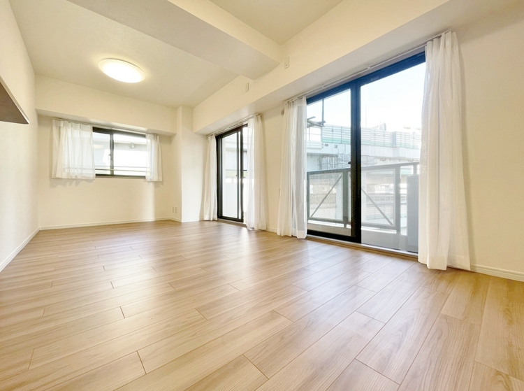 居間 豊かな居住性と、安心感を満たすクオリティが見事に調和した住空間。