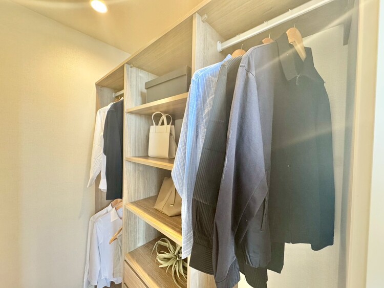 その他 収納スペースが付いていて、お部屋を広く使っていただけます。