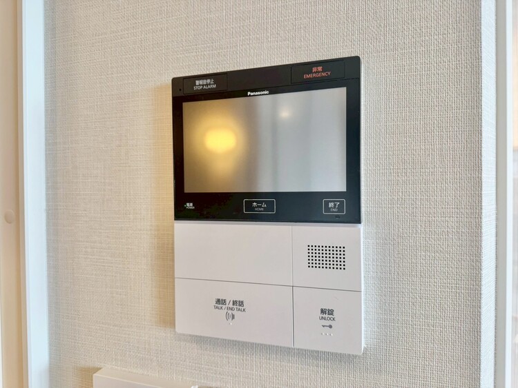 その他 誰が来てもわかる様にモニター付きインターホンを設置。