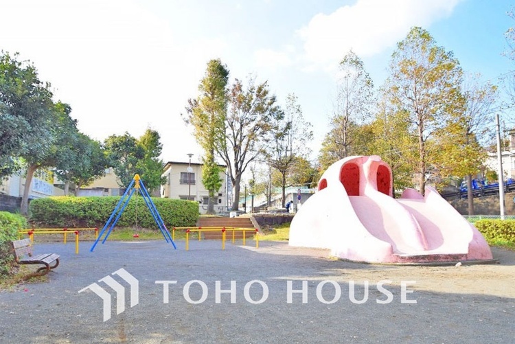 周辺 鷲ヶ峰公園　距離700ｍ