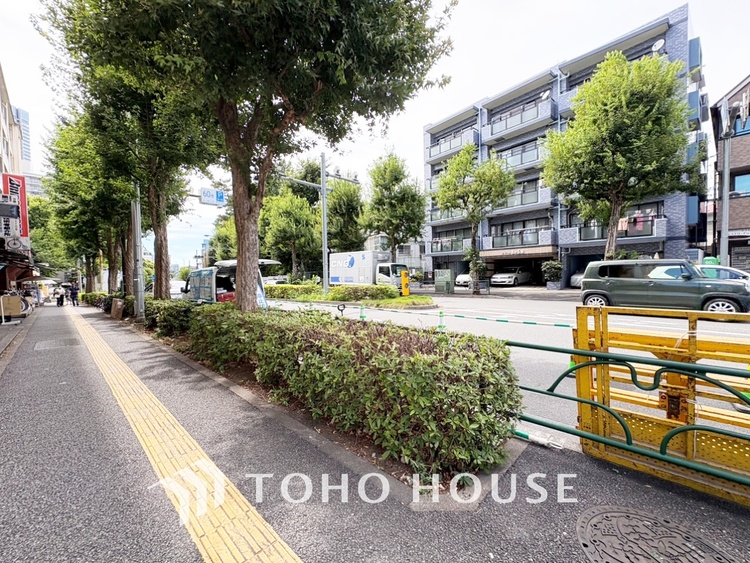 収納 【closet】奥行きのあるクローゼットを採用。衣装ケースや、掃除機といった電化製品まで多くの物を収納できるようなつくりになっております。是非一度、ご自身の目でお確かめ下さい。