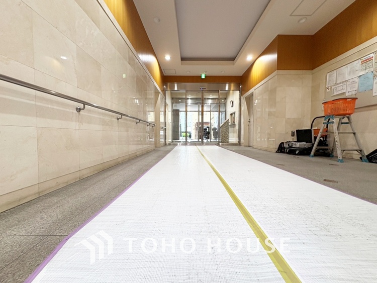 収納 【closet】奥行きのあるクローゼットを採用。衣装ケースや、掃除機といった電化製品まで多くの物を収納できるようなつくりになっております。是非一度、ご自身の目でお確かめ下さい。