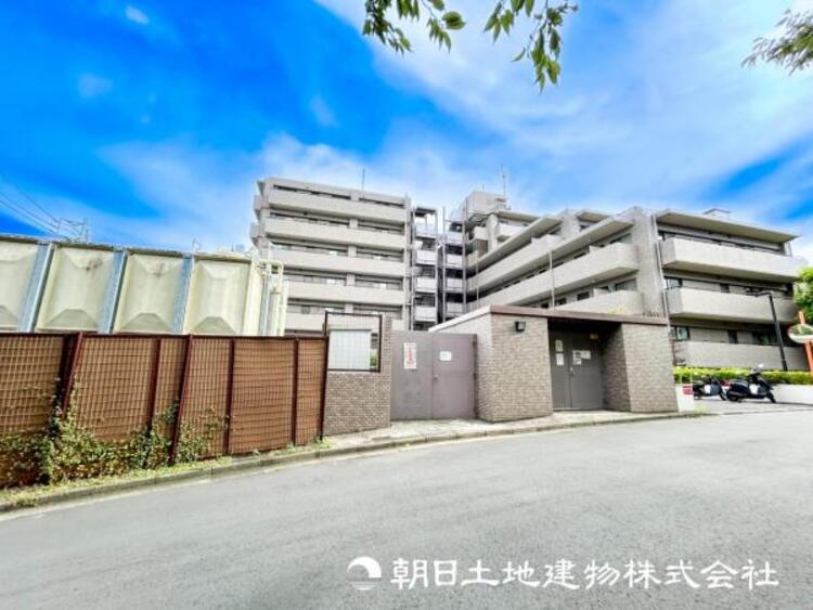 外観 【外観・立地】将来にわたって資産価値が継続するな佇まい。ここから始まる変わらない価値観はこの先も継続していきます。