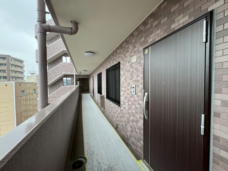 その他 清潔感のある落ち着いた雰囲気の玄関です。