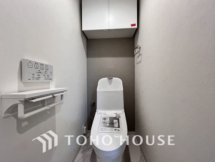 トイレ トイレには快適な温水洗浄便座付
