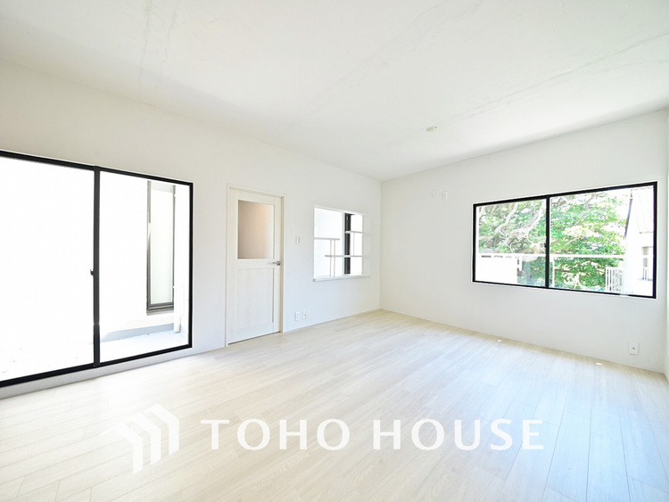 内装 ゆったりとくつろげる上質なリビングダイニング