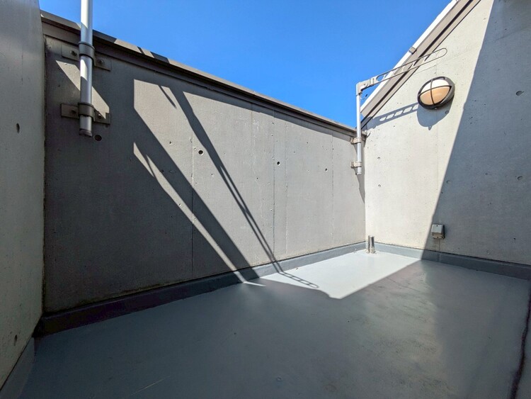 その他 朝の澄んだ空気や、夕方に吹く清々しい風を感じられるバルコニー。