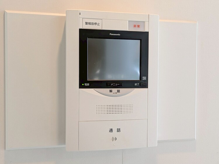 その他 誰が来てもわかる様にモニター付きインターホンを設置。
