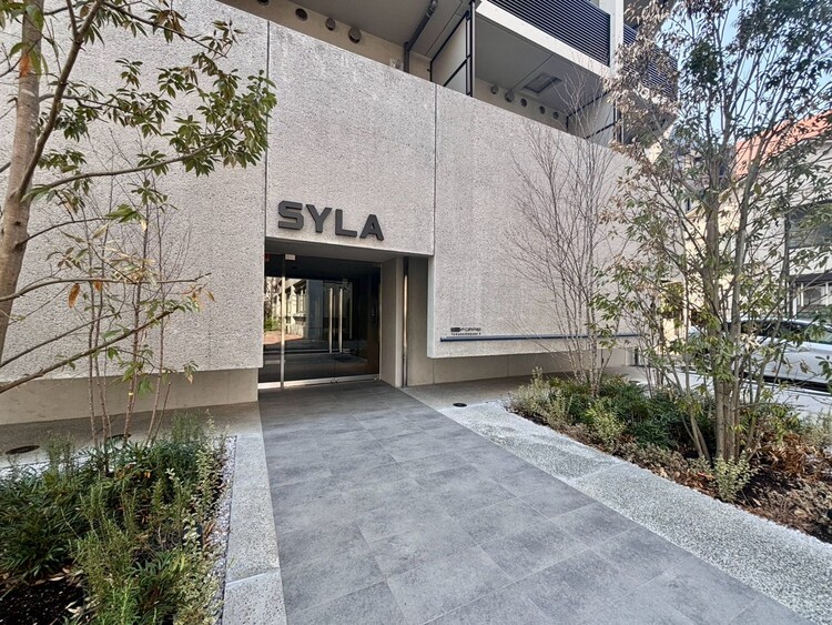 エントランス 上質感漂う玄関アプローチです。