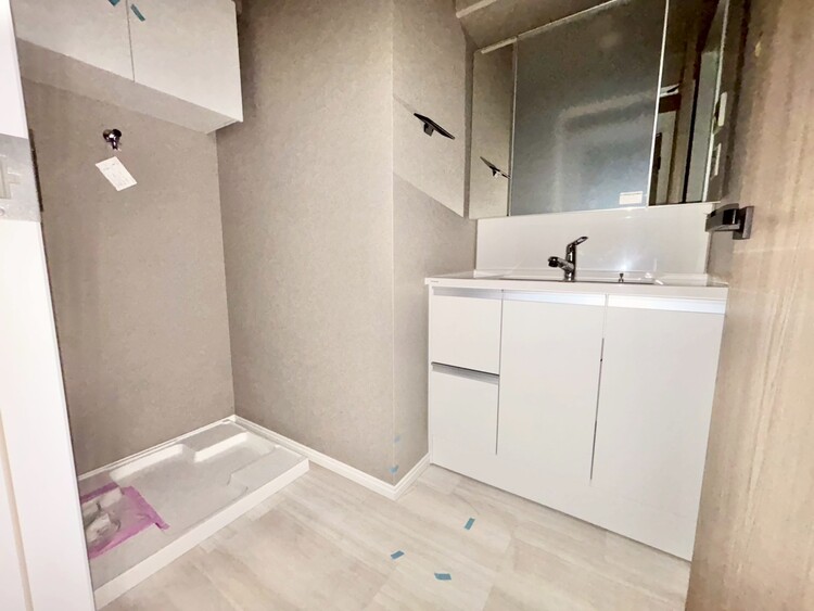 洗面 清潔感と心地よさを重視した、上質感漂うパウダールーム。