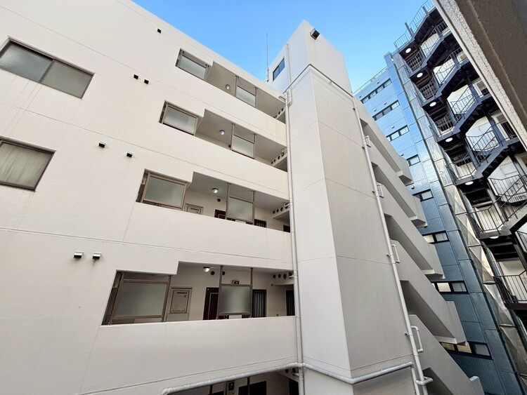 バルコニー 頬をなでる、優しい風を感じることが出来ます。