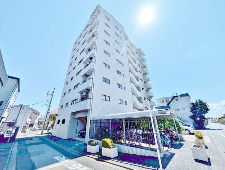 外観 現地に足をお運びいただいた際には、周辺散策などをお勧めいたします。