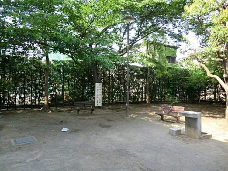 周辺 つきやま公園　320m