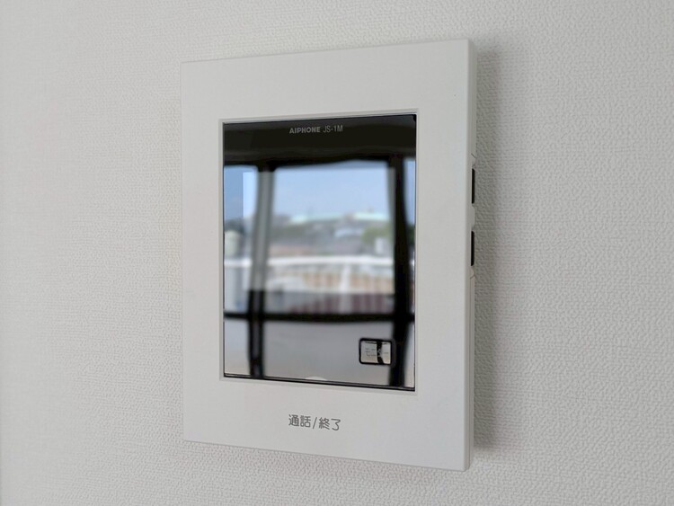 その他 誰が来てもわかる様にモニター付きインターホンを設置。
