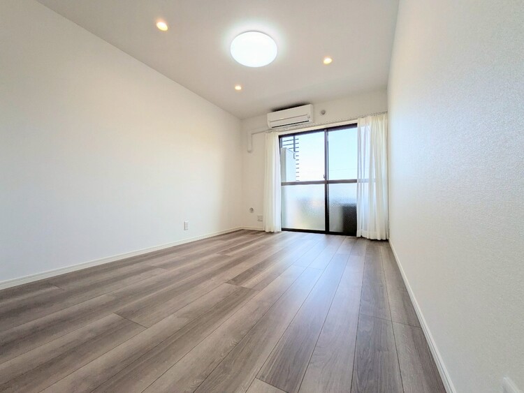 その他 清かで艶やかな時間をもたらしてくれる室内です。