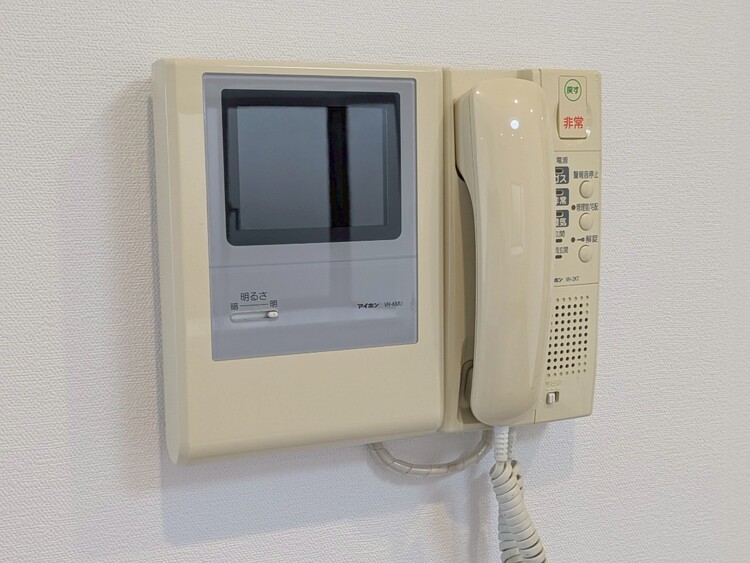 その他 誰が来てもわかる様にモニター付きインターホンを設置。