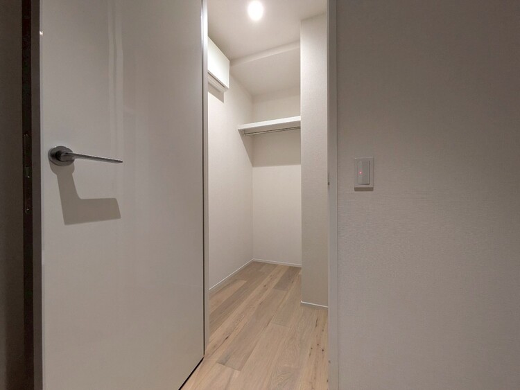 その他 収納スペースが付いていて、お部屋を広く使っていただけます。