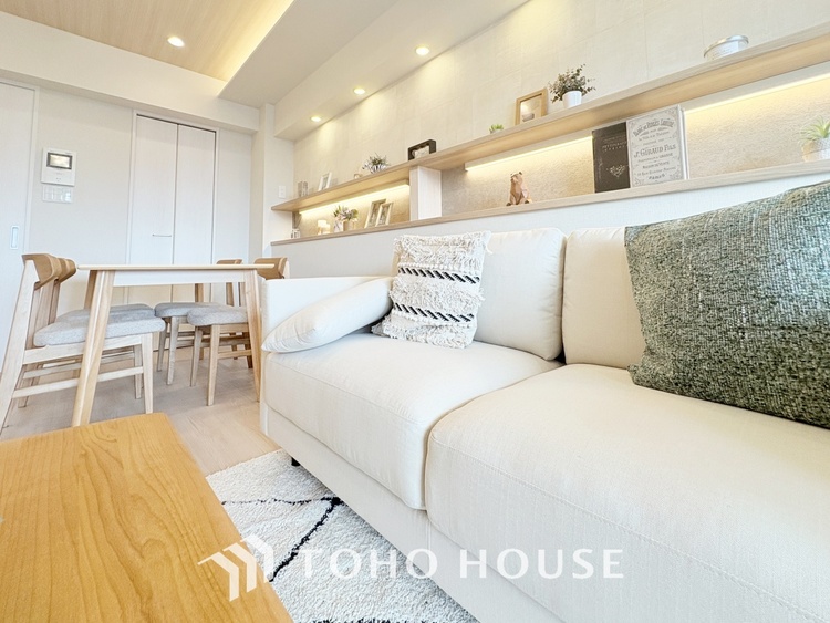 内装 【LIVING】◆住む喜び、楽しさ、感動◆を君と共有したい。いつまでもずっと家族を見渡せるこの広い空間で。