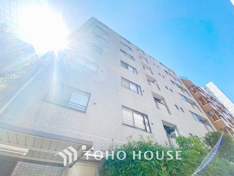 外観 【APPEARANCE】◆陽光◆が差し込む。この開放的な空間に家族の笑顔が集う。家族が一緒に過ごす空間は明るく、そして居心地よく。