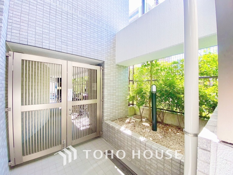 その他 【ENTRANCE】◆そびえ立つ◆我が家のシンボル。遠くの空が赤く染まる夕べが待ち遠しい。